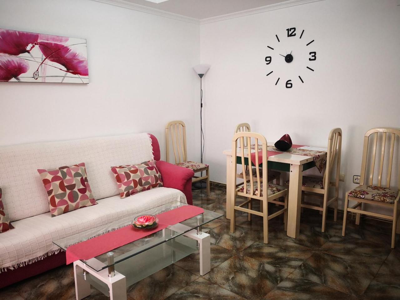 Sanvar Apartment อัลมาโกร ภายนอก รูปภาพ
